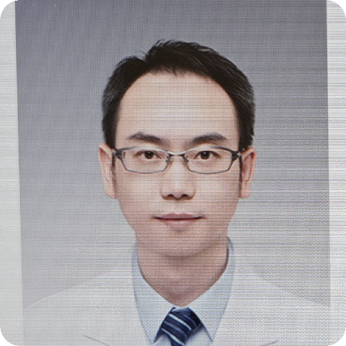 曾梦华医生头像照片