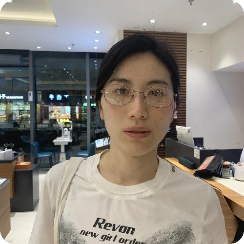 何俐