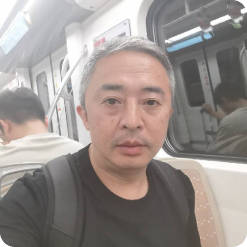 颜勇军医生头像照片
