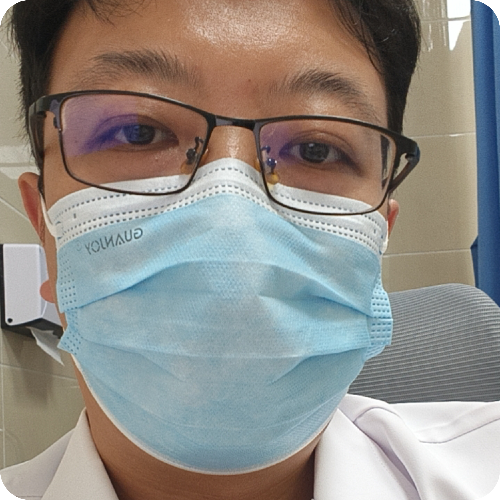何双飞医生头像照片