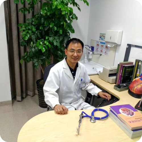 张伟医生头像照片