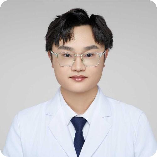 曾宇皓医生头像照片