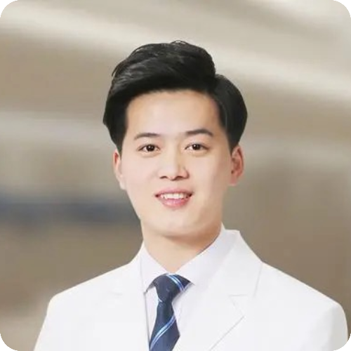张鹏医生头像照片