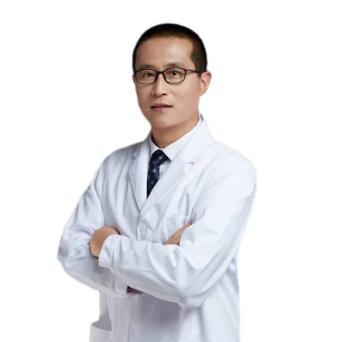 闫杰