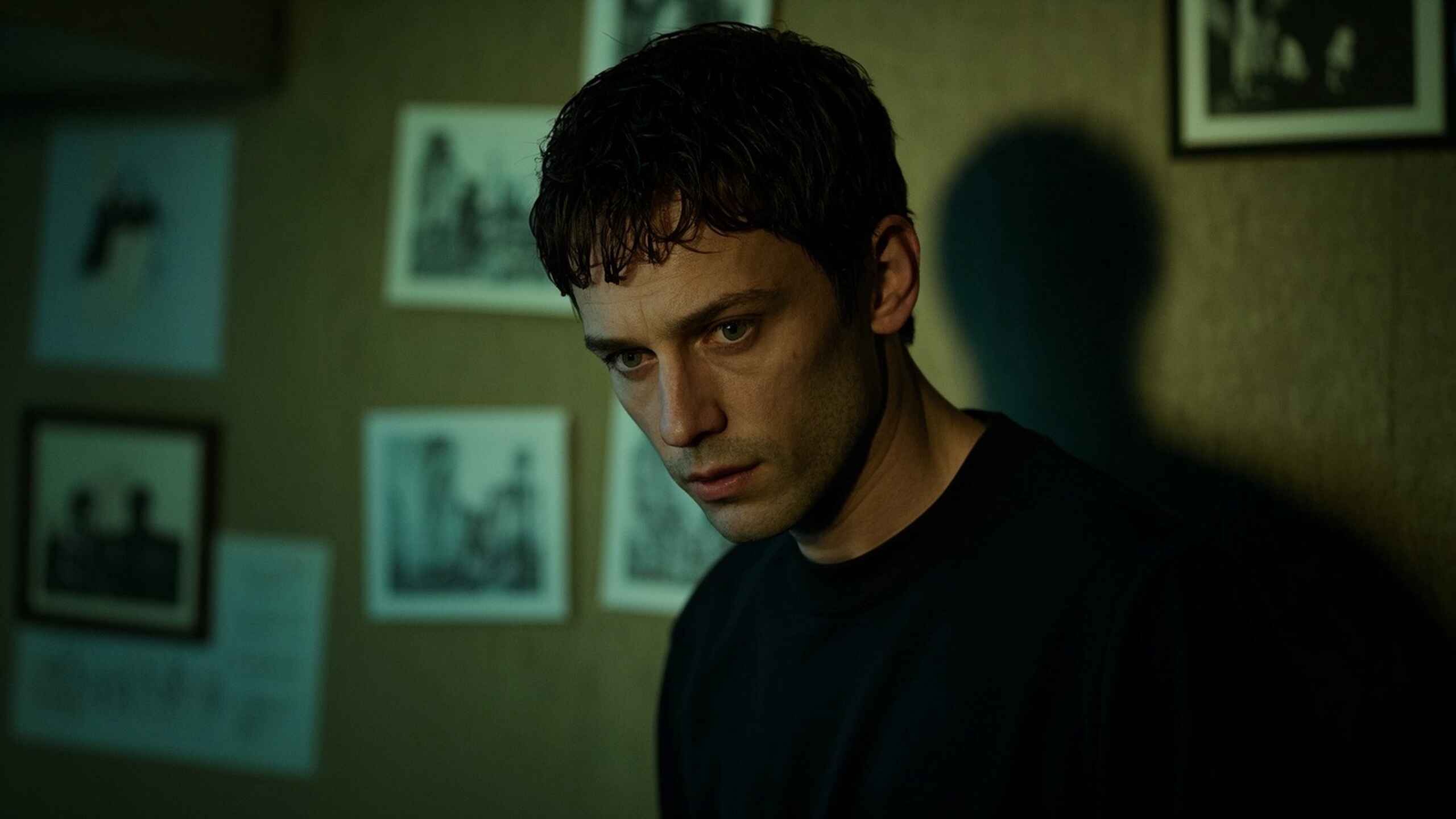 科普，探索<span style="color: #da4707">妄想</span>症：理解内心斗争与心理挑战的全景解读