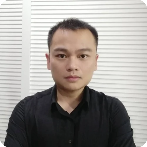 黄彦