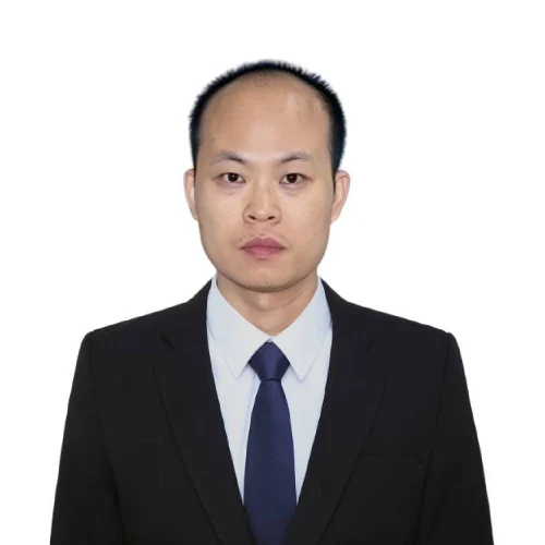 董亚东