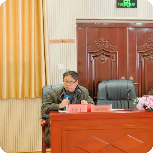 杨黎明